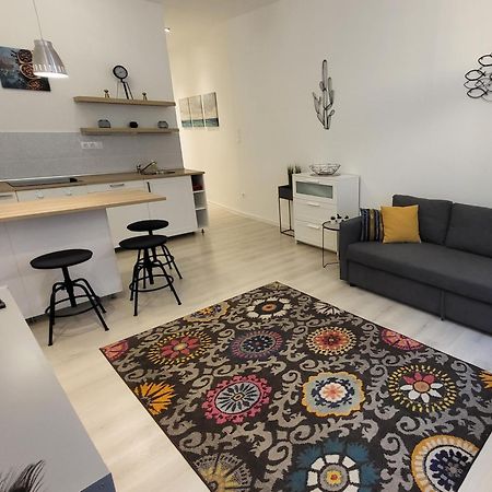 Ella Apartment บูดาเปสต์ ภายนอก รูปภาพ