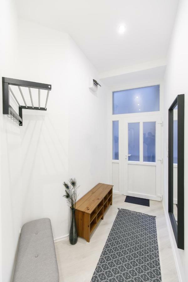 Ella Apartment บูดาเปสต์ ภายนอก รูปภาพ